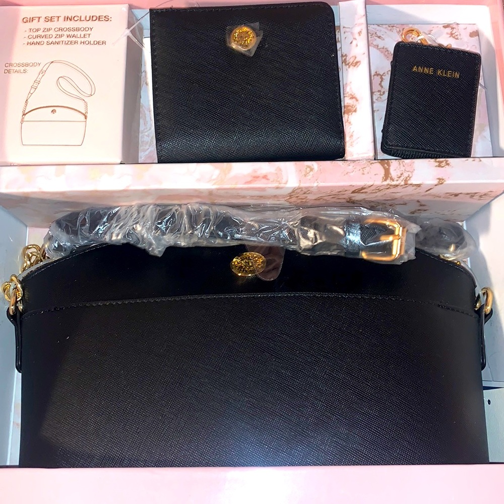 Anne Klein Purse Gift Set